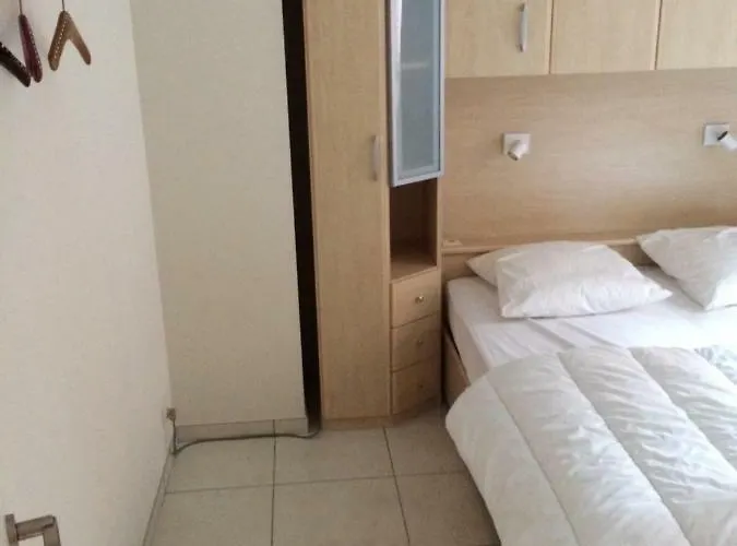 Sauvignon Centrum Met Garagestaanplaats * 奥斯滕德